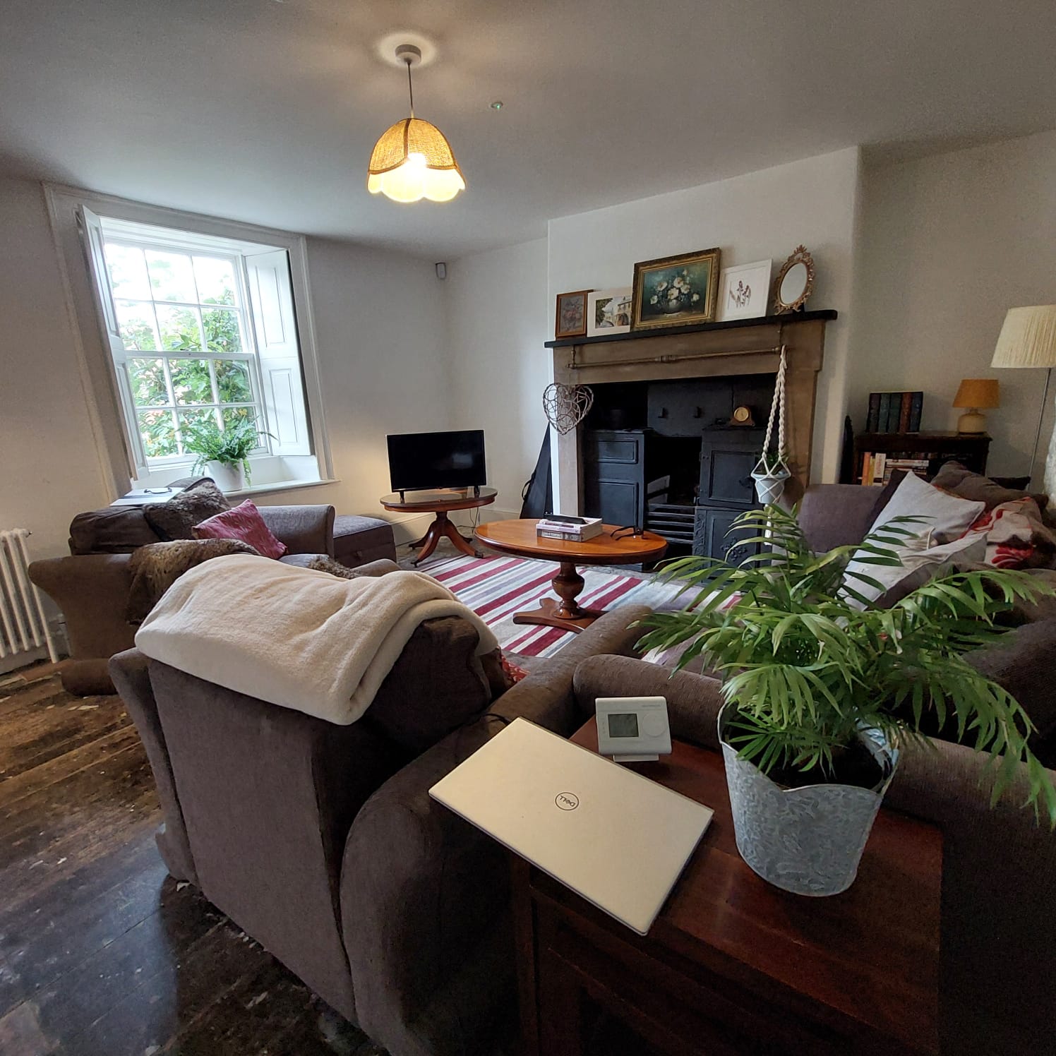 Vast rooms in stone cottage, with bills inc £375pcm