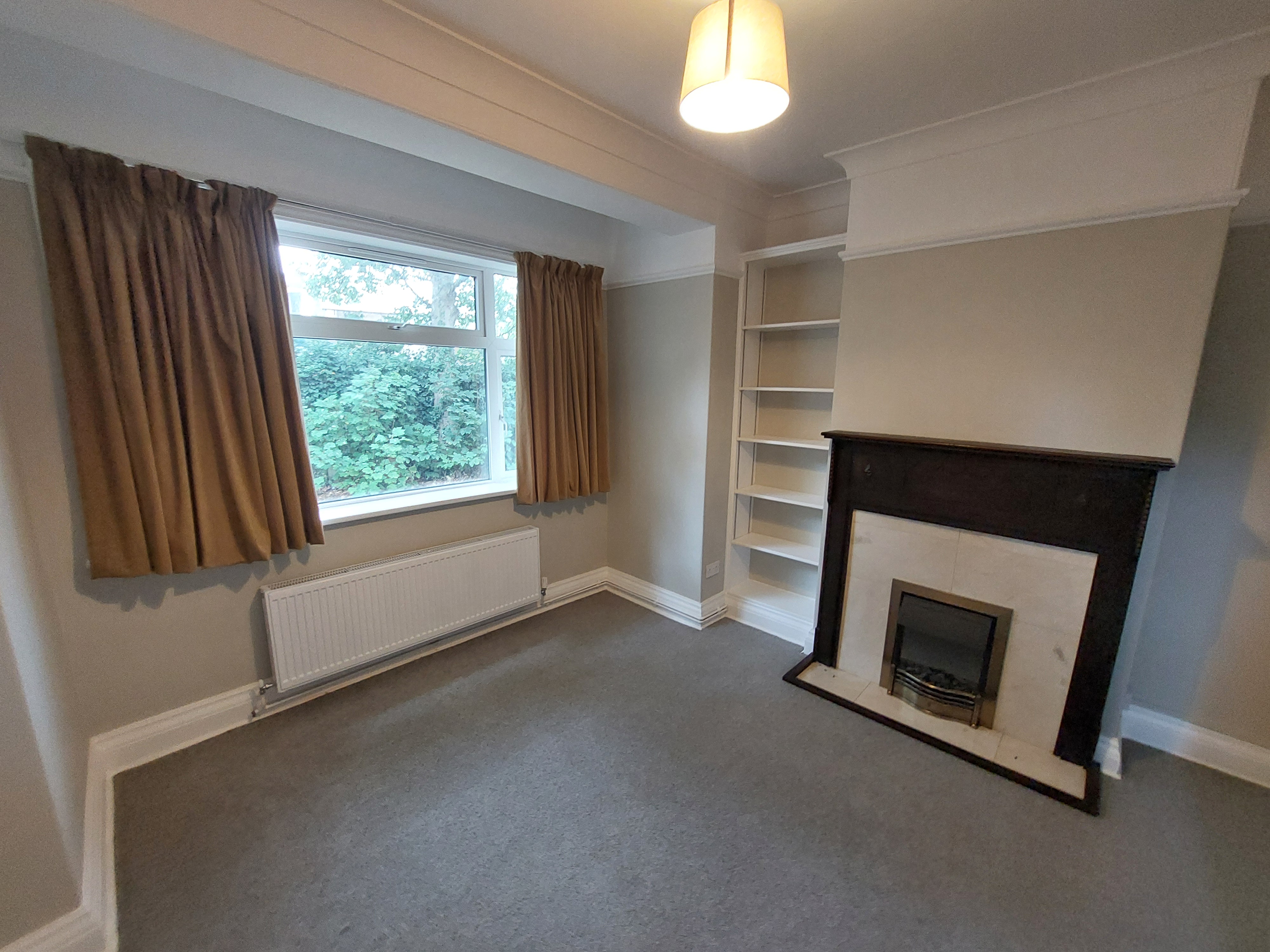 “Spacious, Low-Cost Selby Rooms with Garden, Parking & Bills Inc”