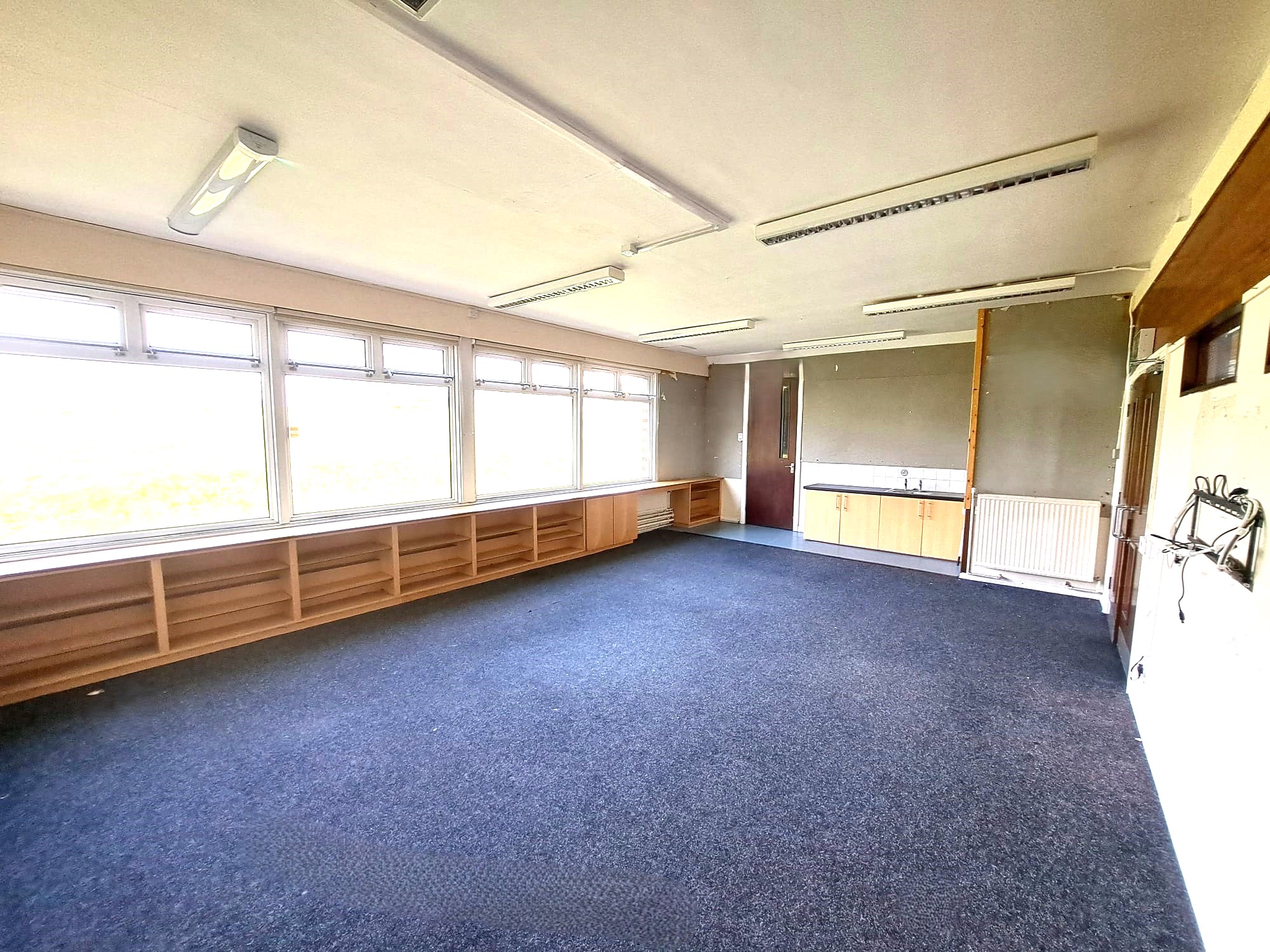 Bright, Spacious Commercial Workspaces from £225 including Bills!