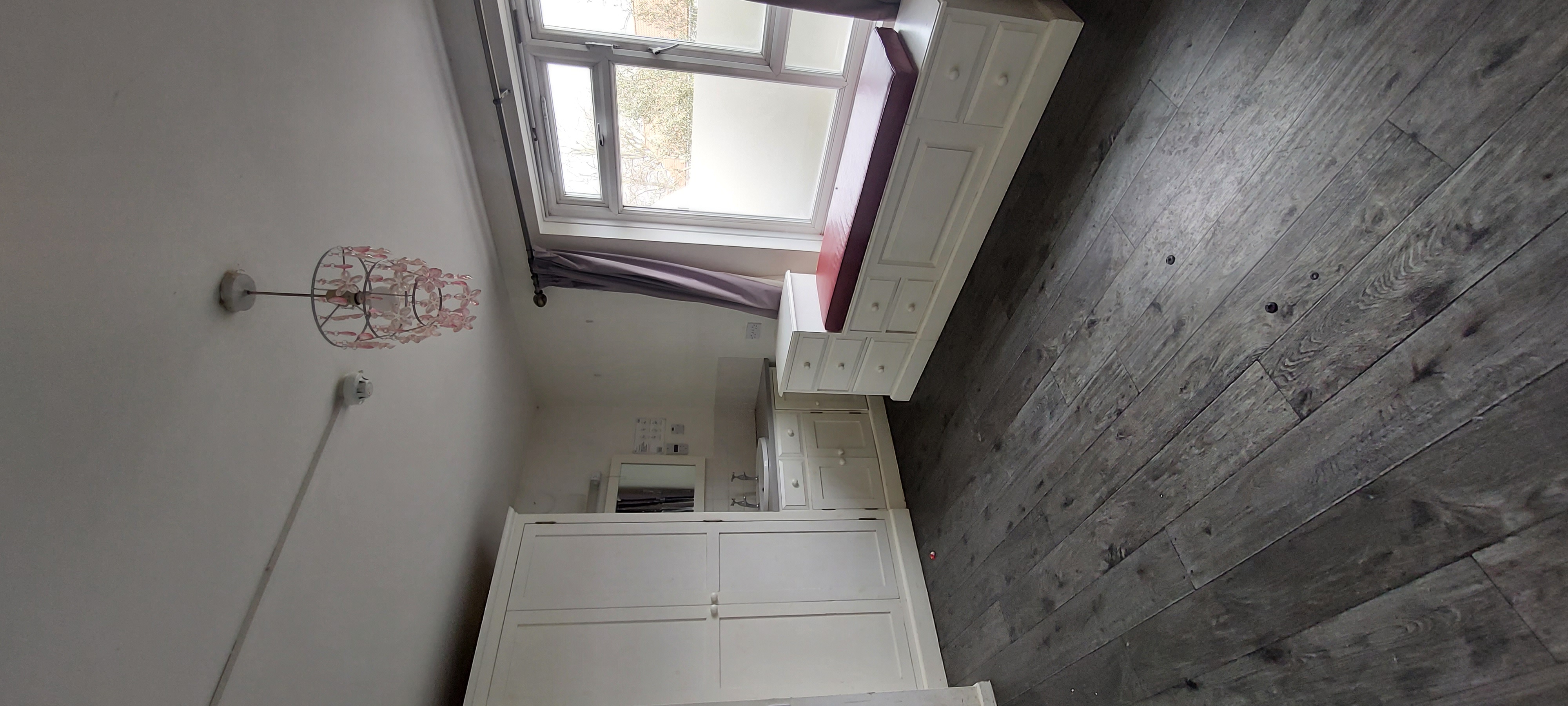 Room available in large house of multiple occupation, Harlow, £480 PCM