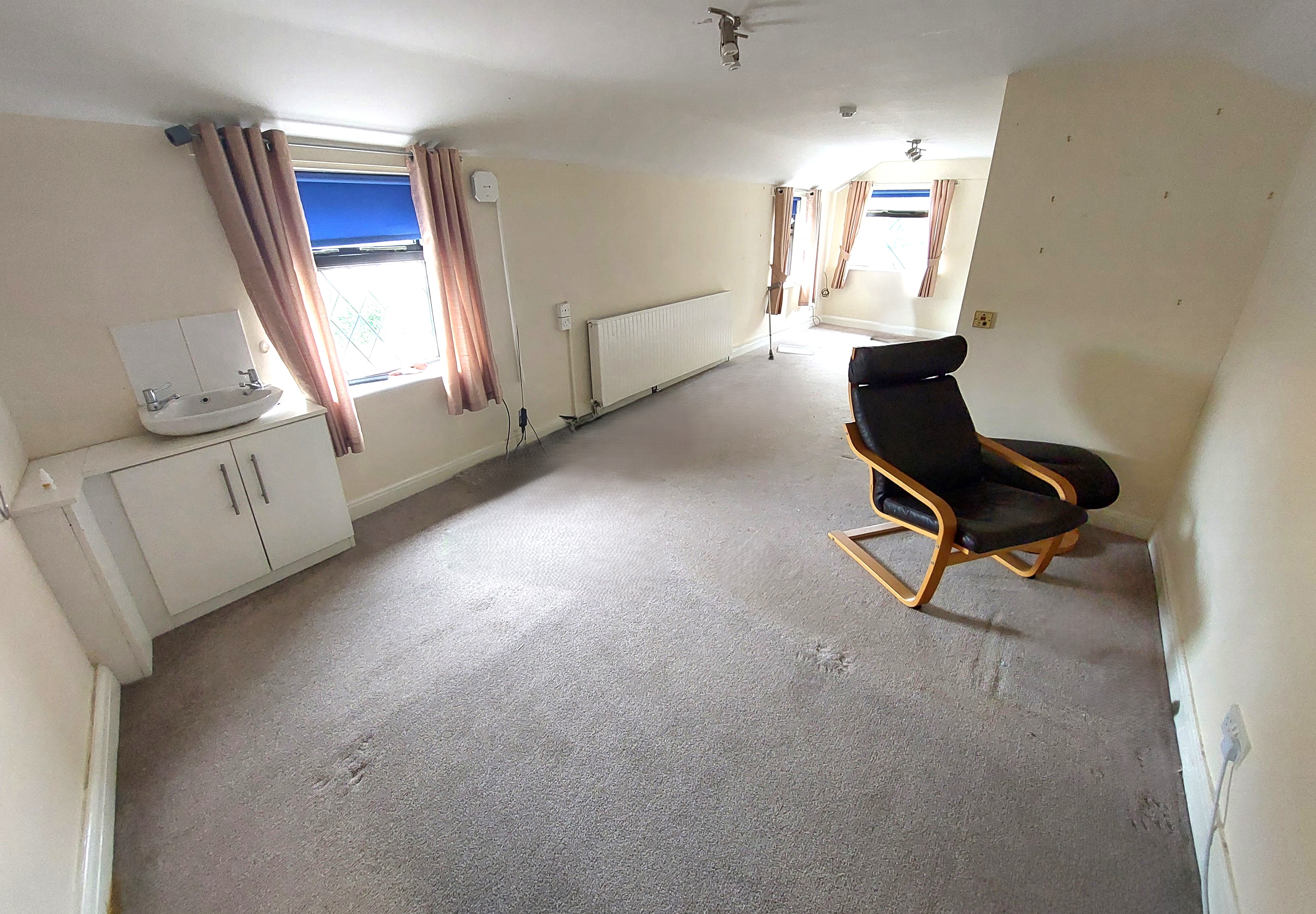 Prime S12 Living - Bills, Parking & More!