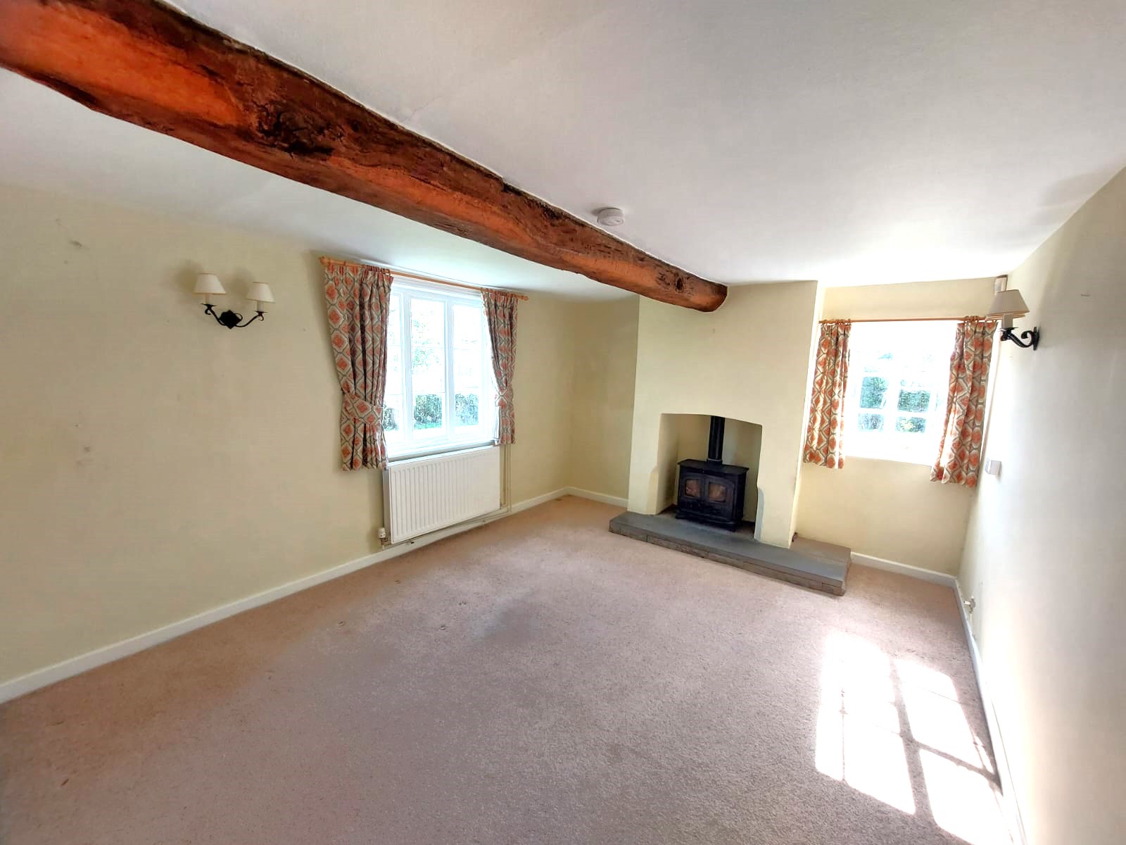 3 bed property in Inkberrow Worcester for £1200 PCM