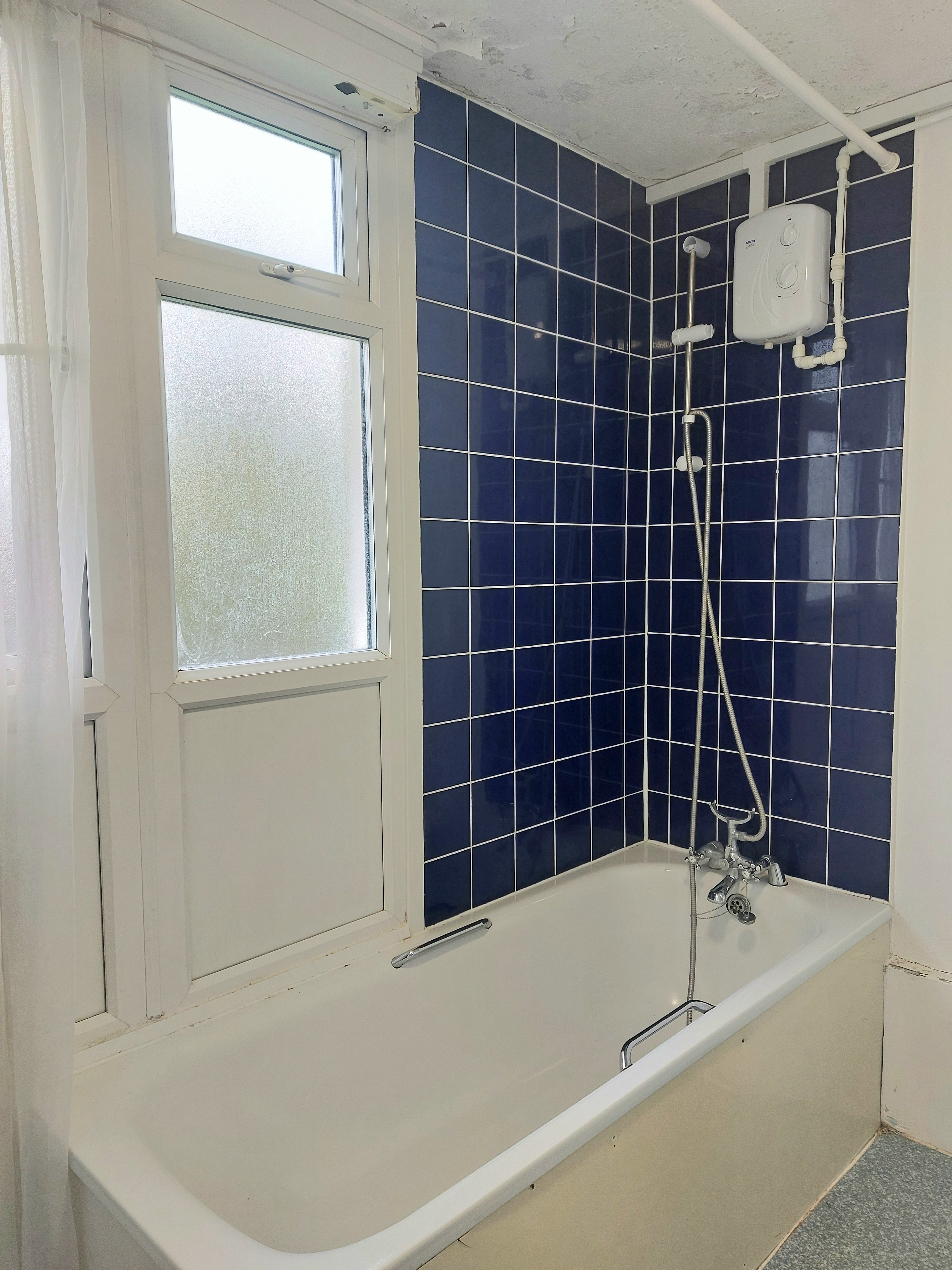 A spacious 3-Bed Flat, Colindale, ideal for couples or sharers - £1,200 PCM