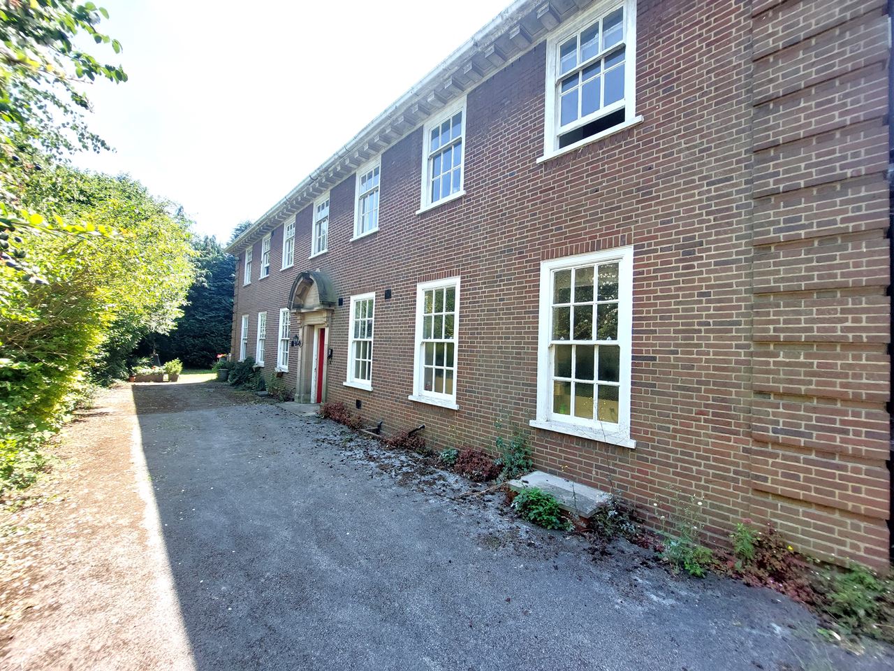 Rooms from £425 pcm inc bills in Solihull Town