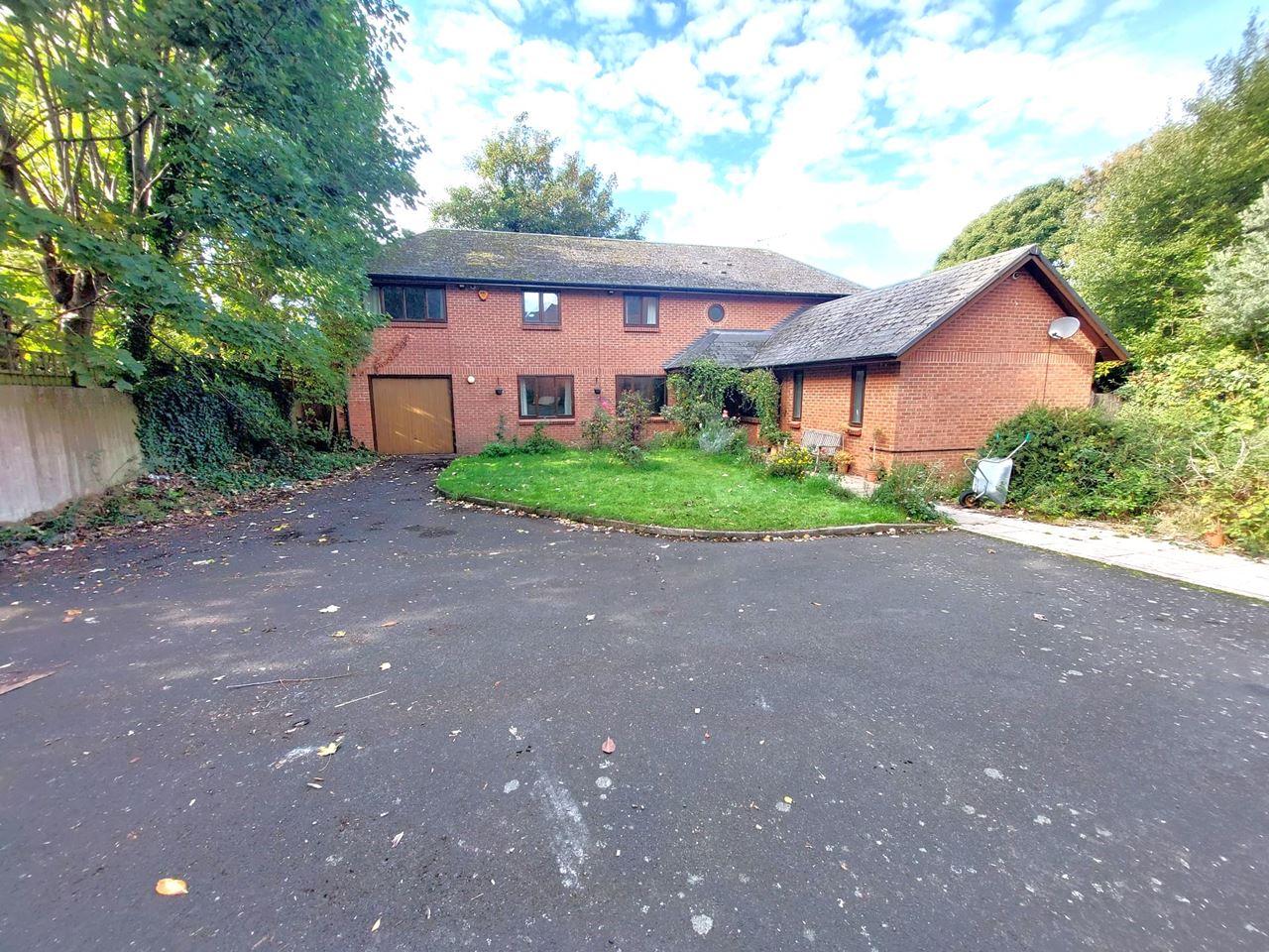 Rooms from £350 pcm including bills Small Heath Birmingham