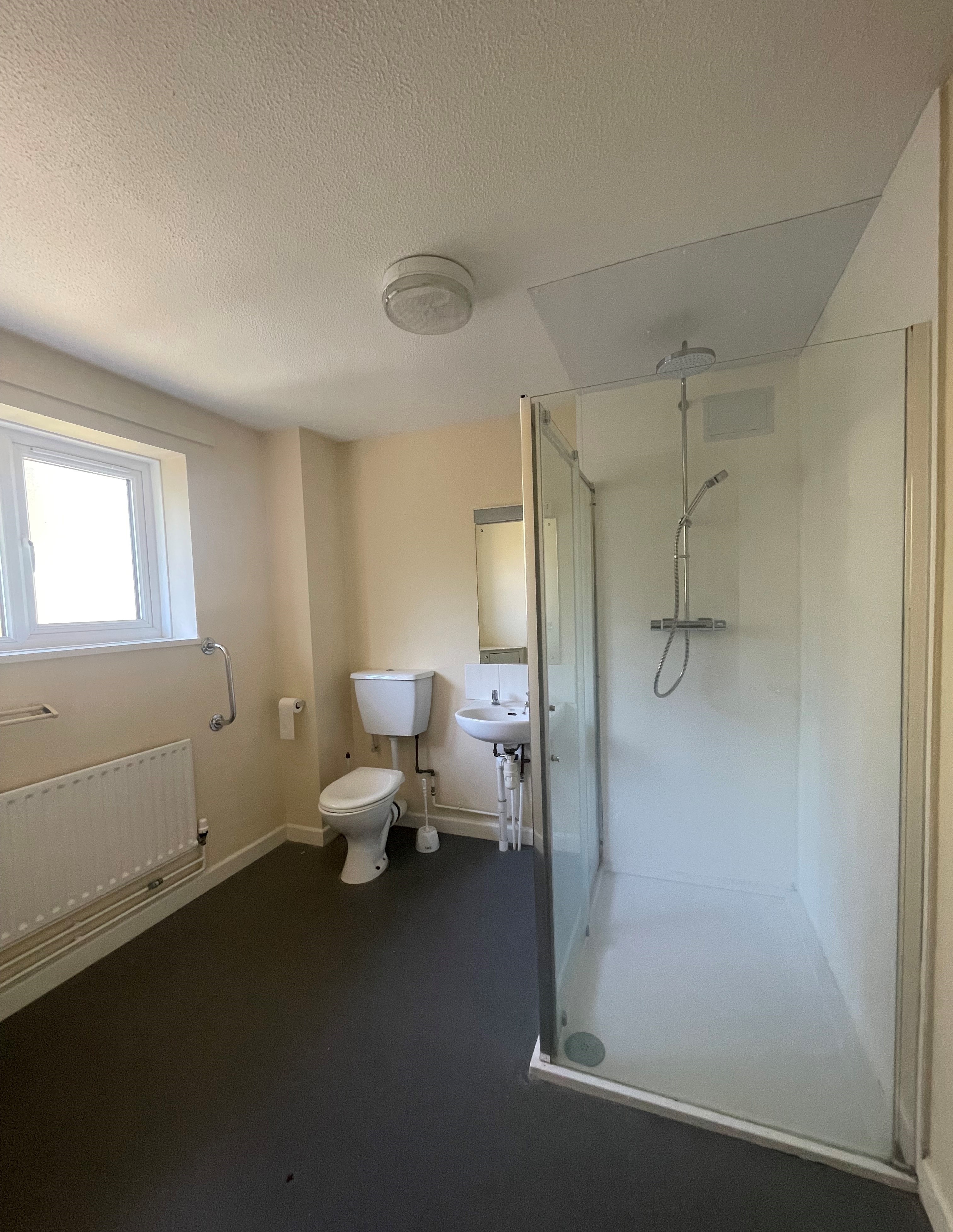 Rooms available in large house of multiple occupation , Arundel, from £400 PCM