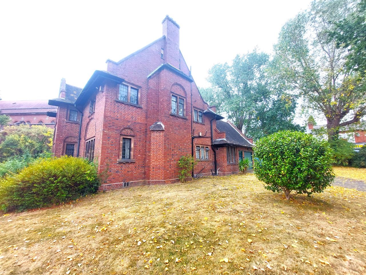 Spacious house share from £450 pcm inc all bills