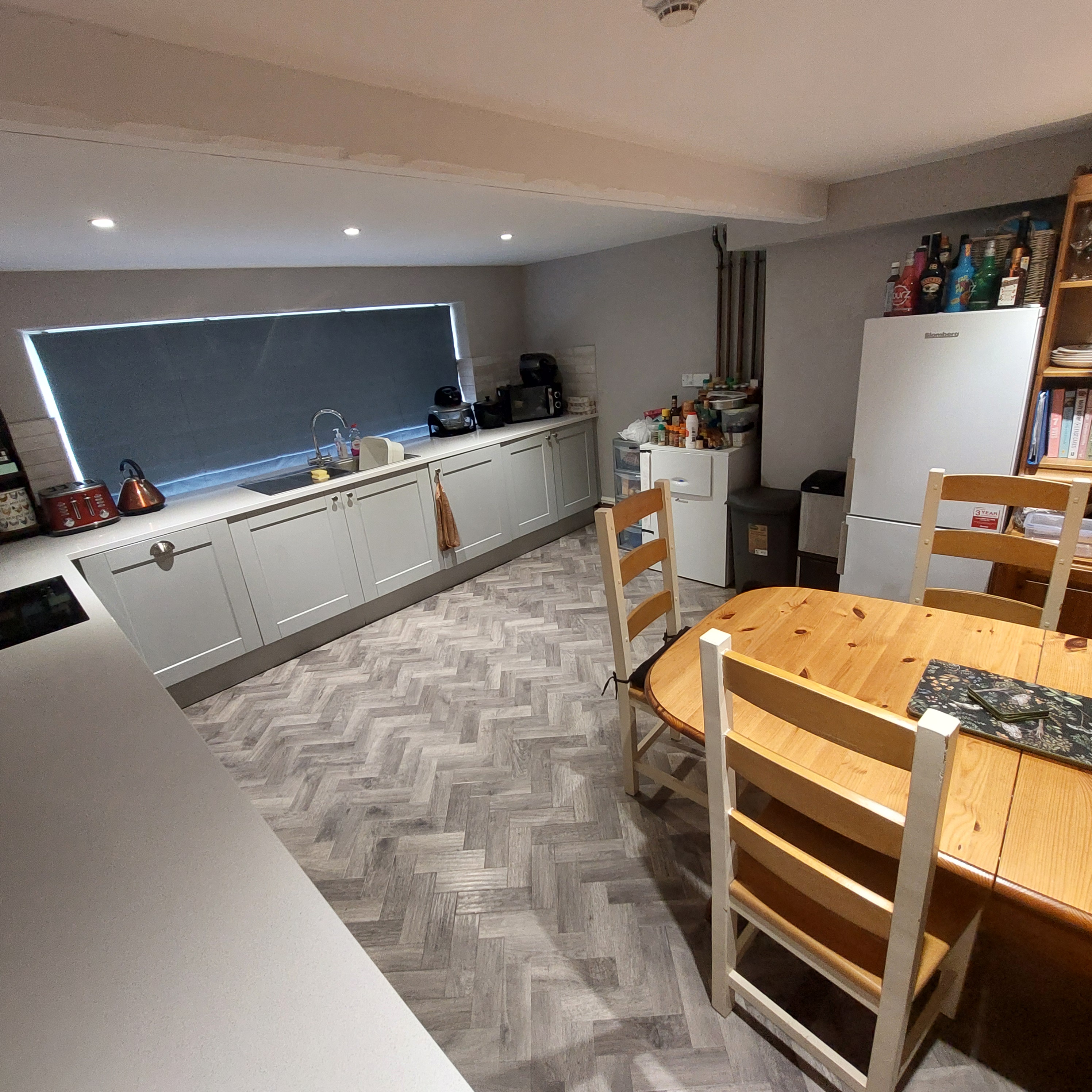 Vast rooms in stone cottage, with bills inc £375pcm