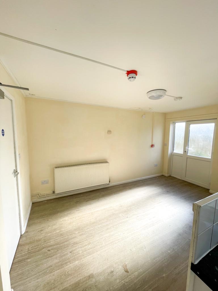 4 bed house becoming available £850 exc bills