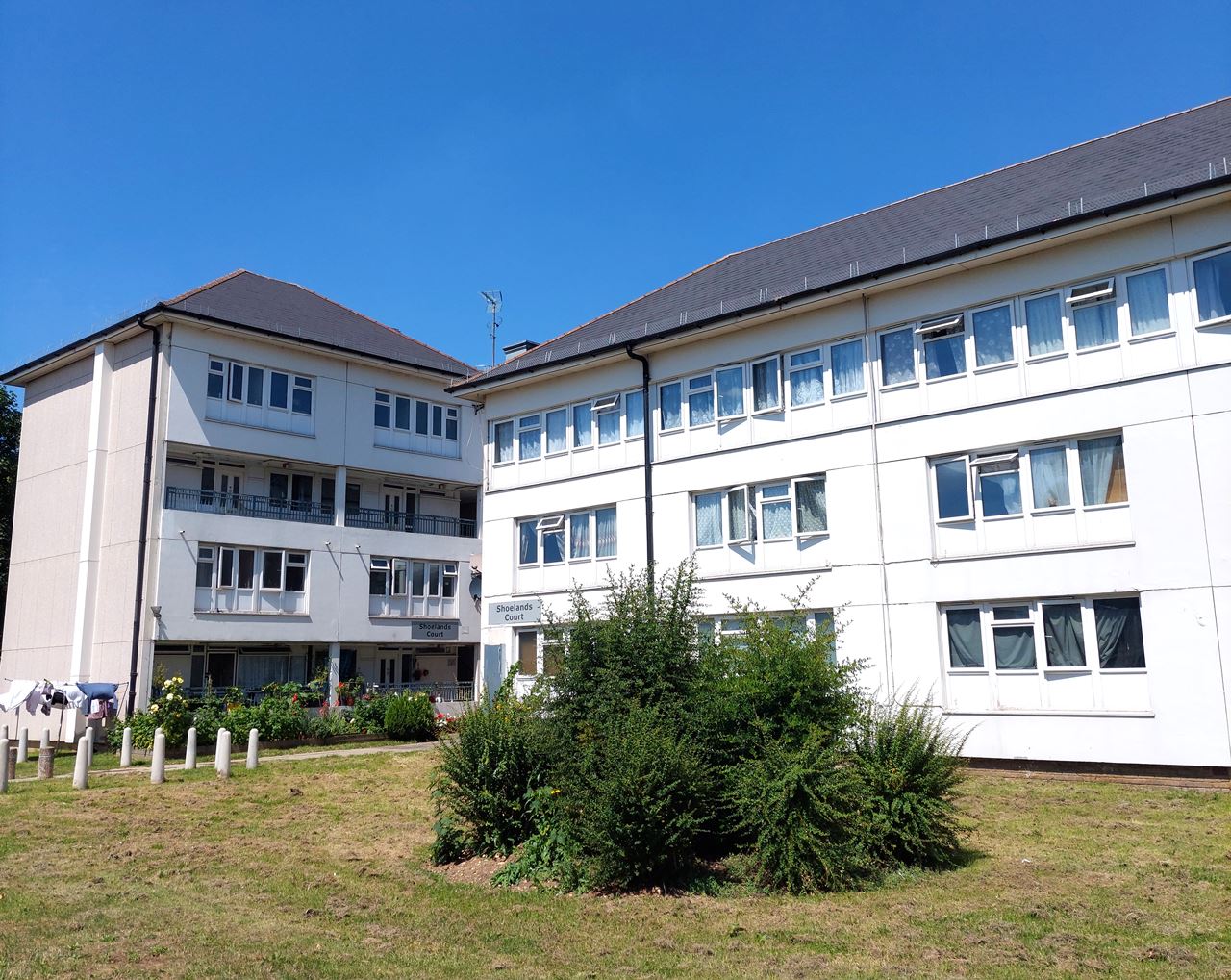 A spacious 3-Bed Flat, Colindale, ideal for couples or sharers - £1,200 PCM