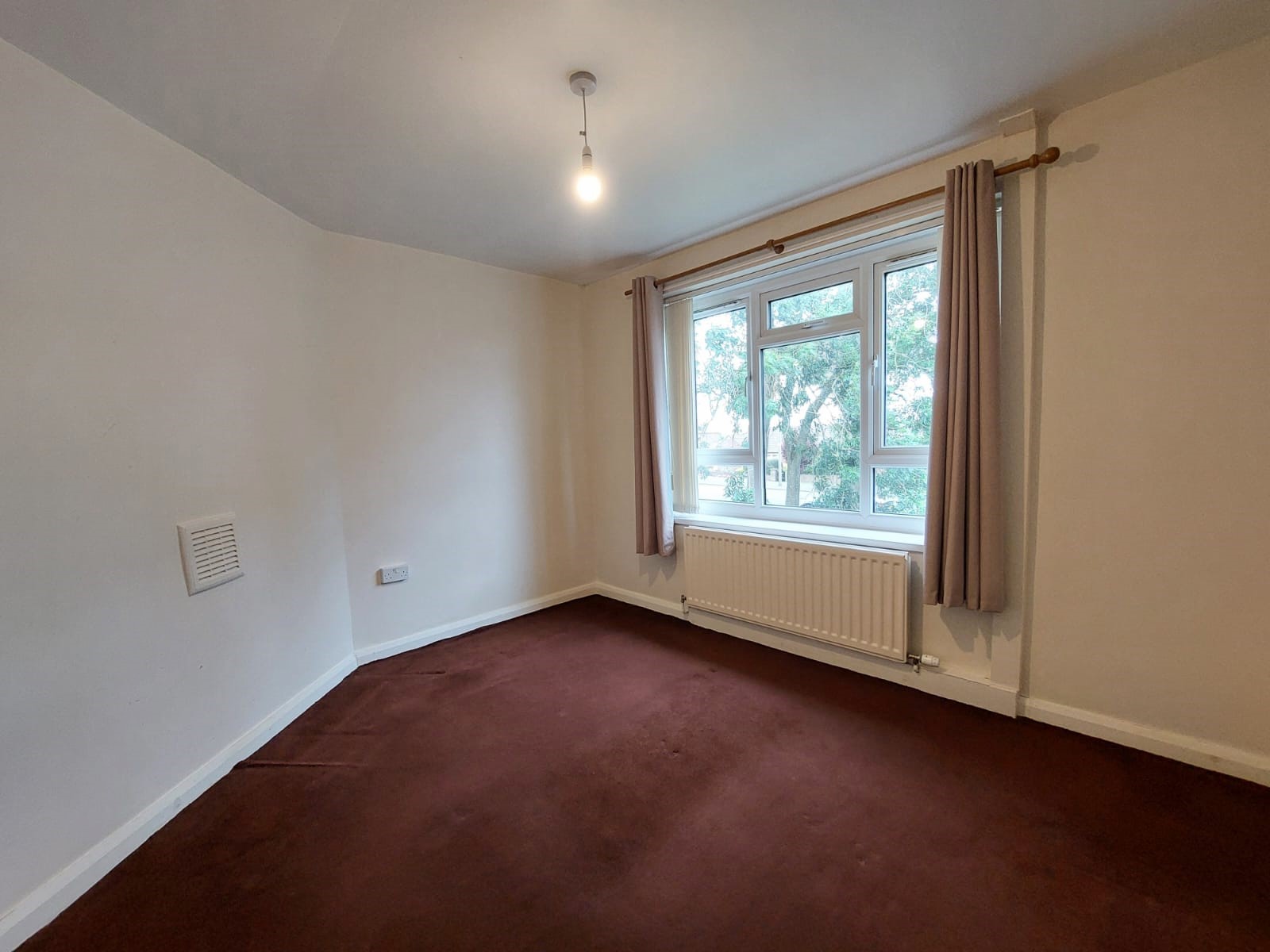 Spacious, Private Flat in Easington Lane £330pcm