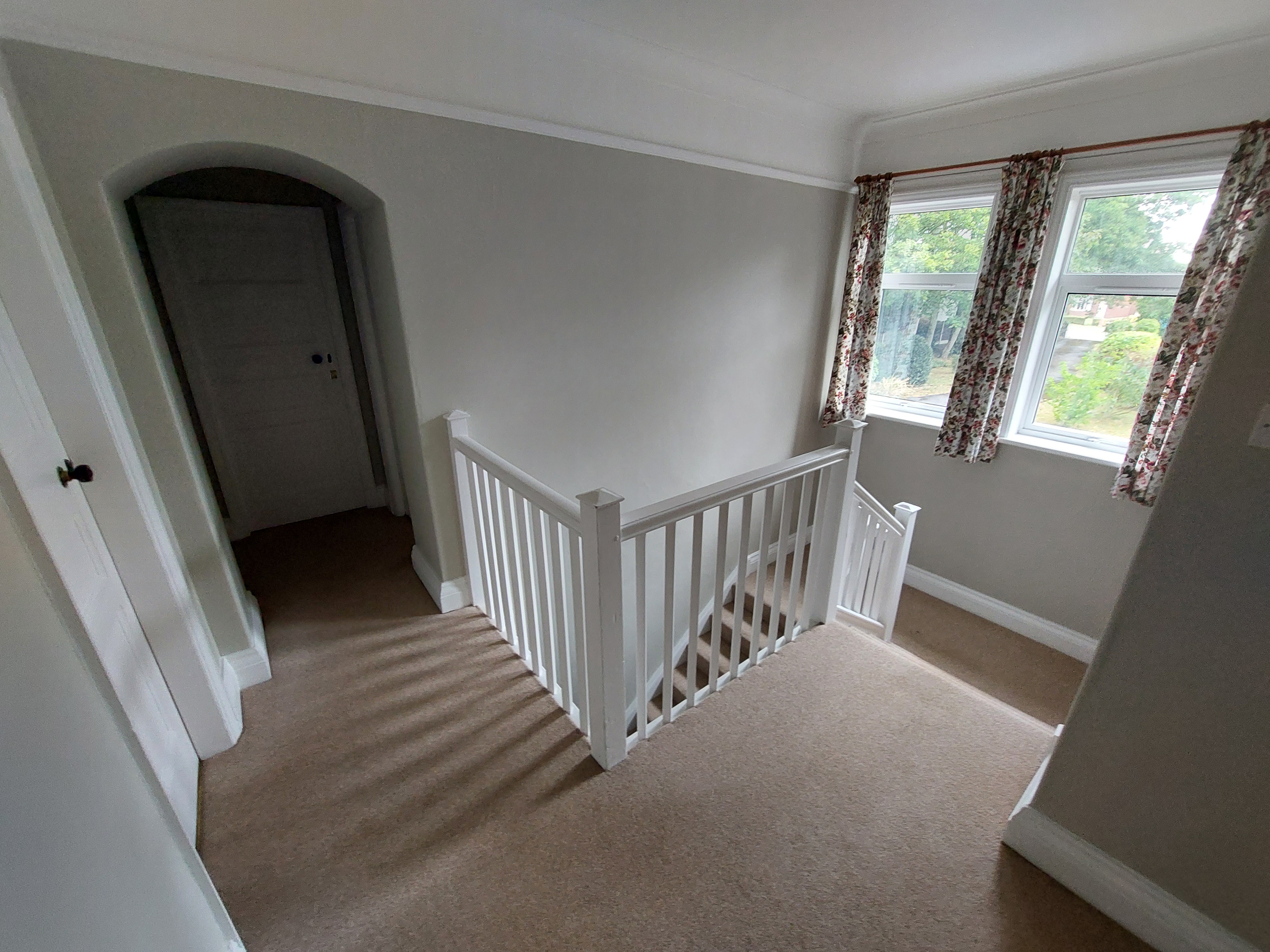 “Spacious, Low-Cost Selby Rooms with Garden, Parking & Bills Inc”