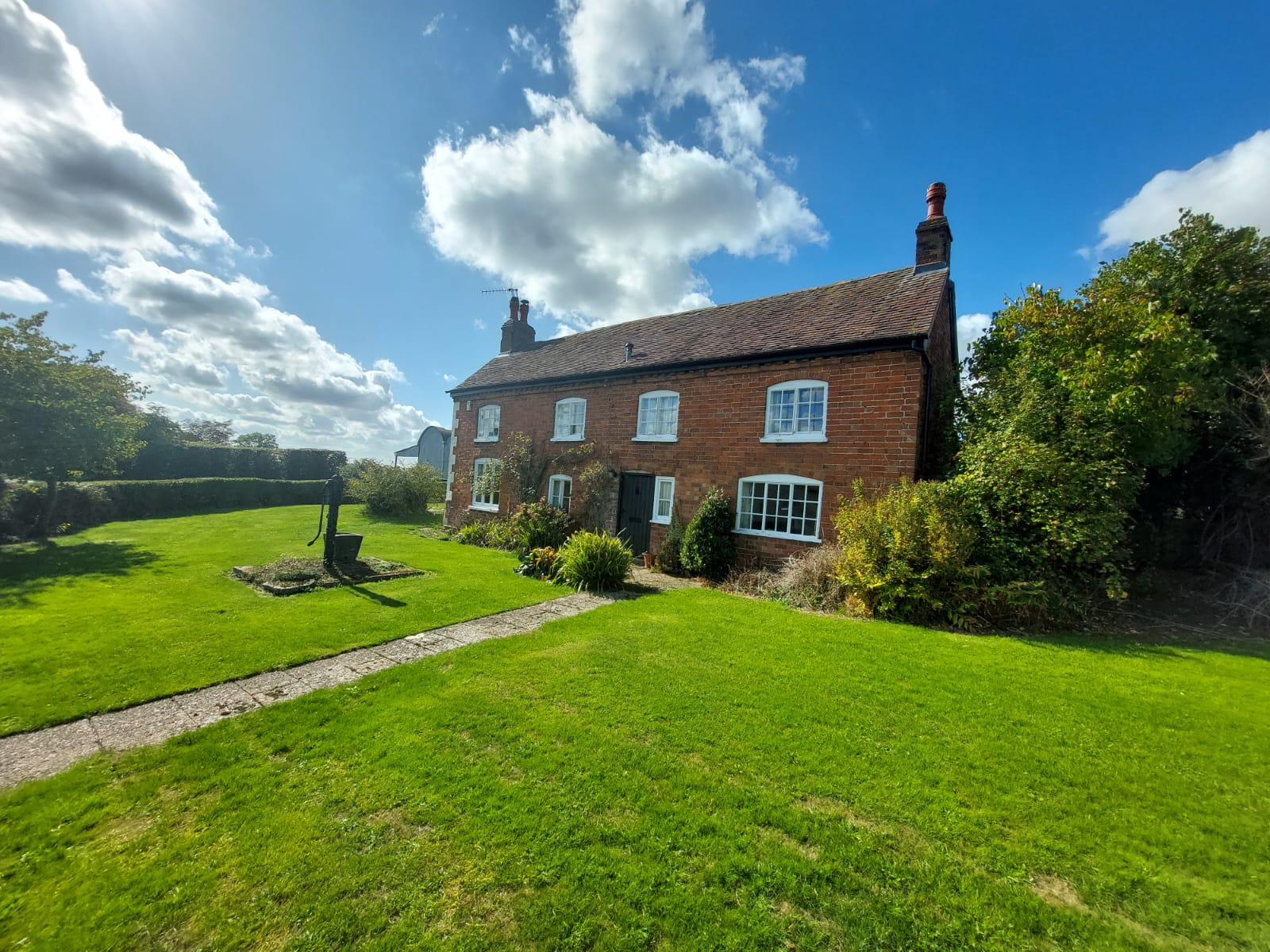 3 bed property in Inkberrow Worcester for £1200 PCM