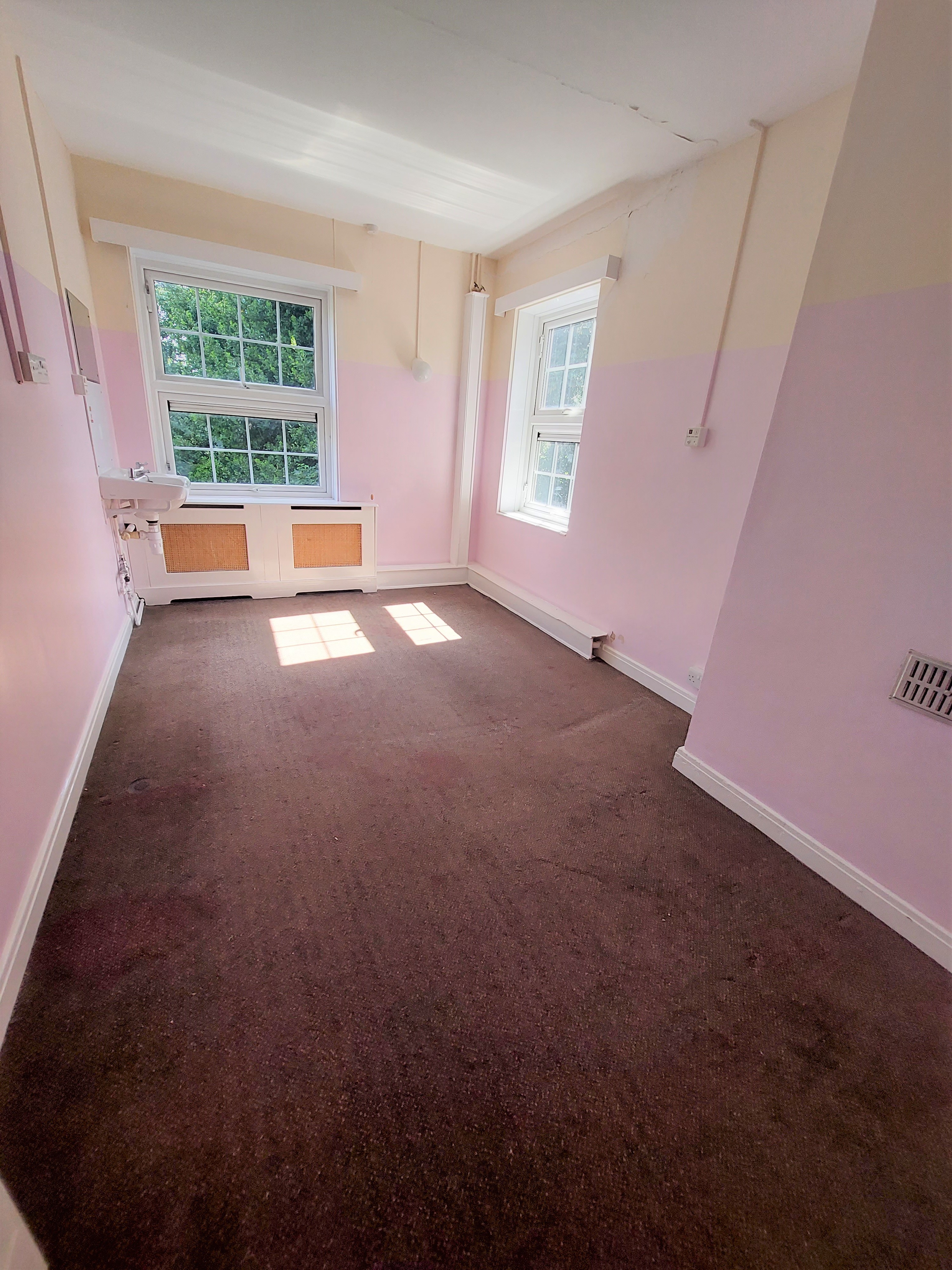 Popham House - Wellington - Spacious rooms from £425pcm