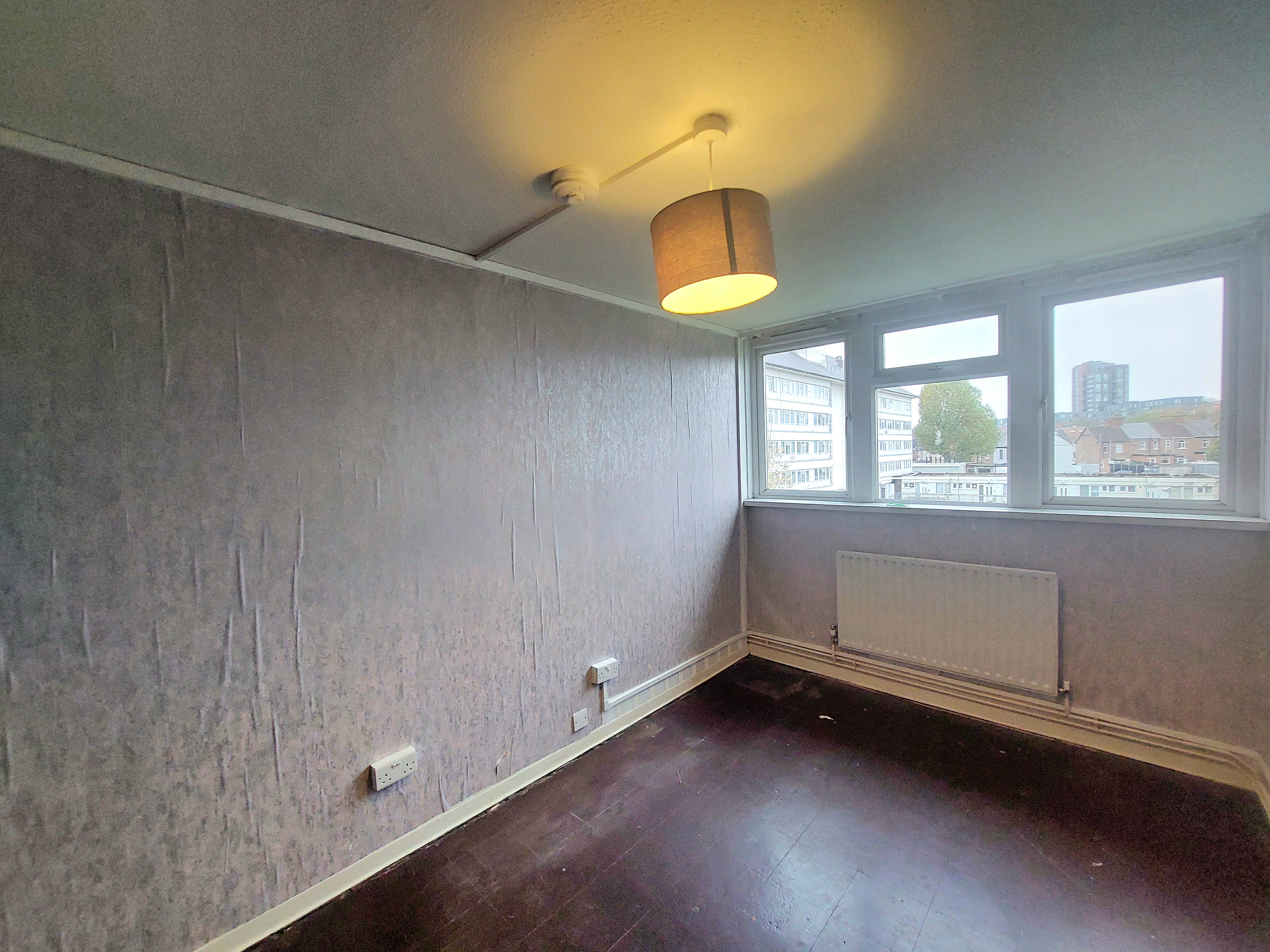 A spacious 3-Bed Flat, Colindale, ideal for couples or sharers - £1,200 PCM