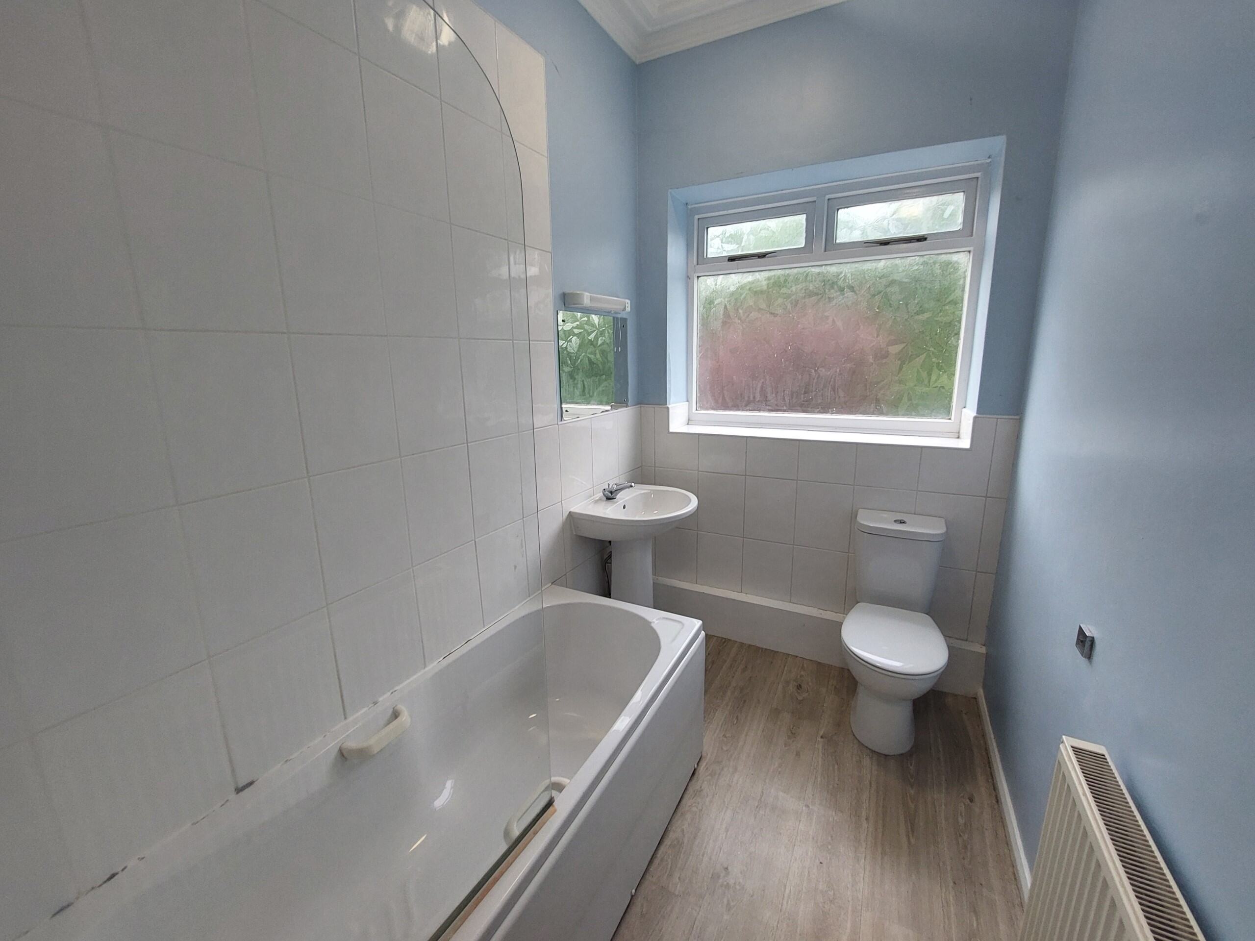 Double rooms in a stunning 4 person house share for £375pcm including all Bills and Council Tax!