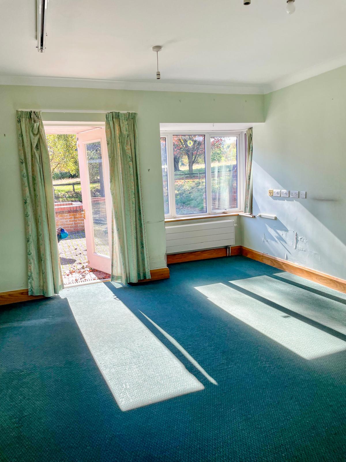 Double en-suite rooms available £475pcm inc all bills