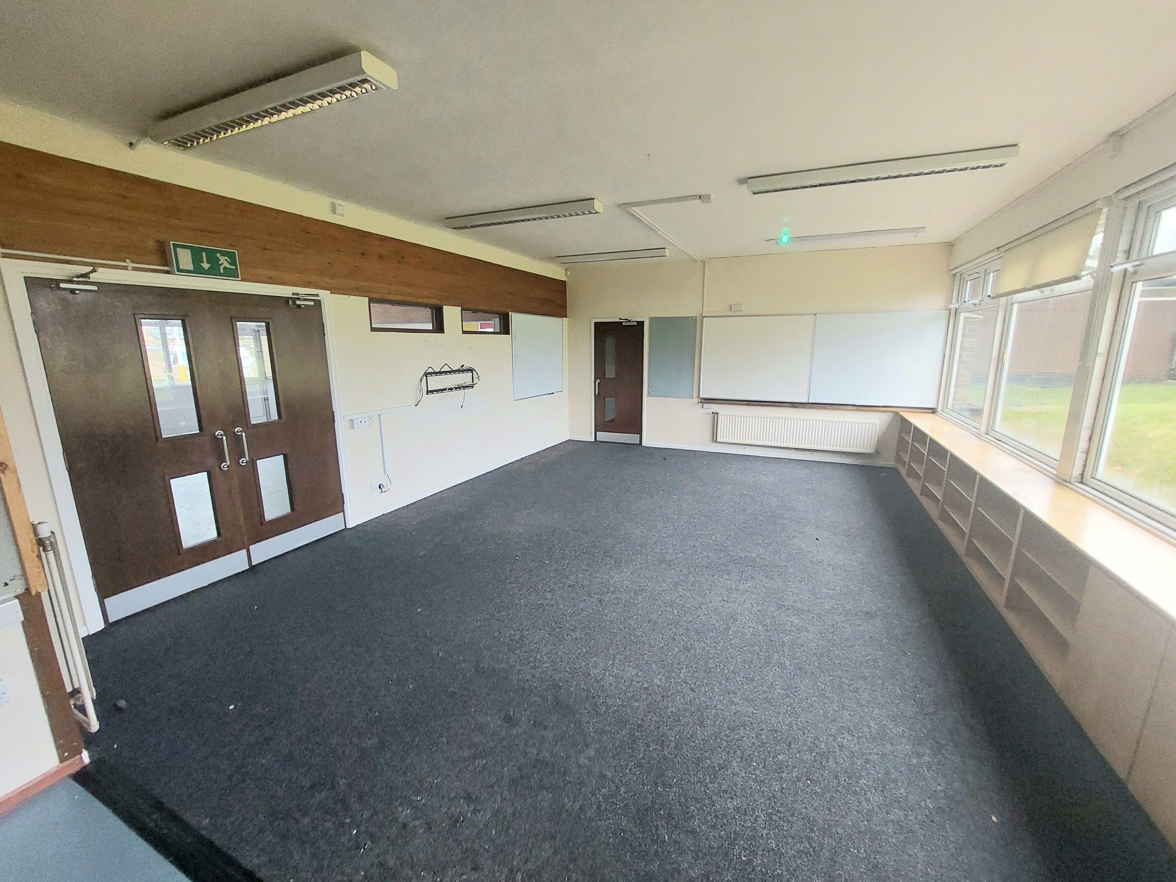 Bright, Spacious Commercial Workspaces from £225 including Bills!