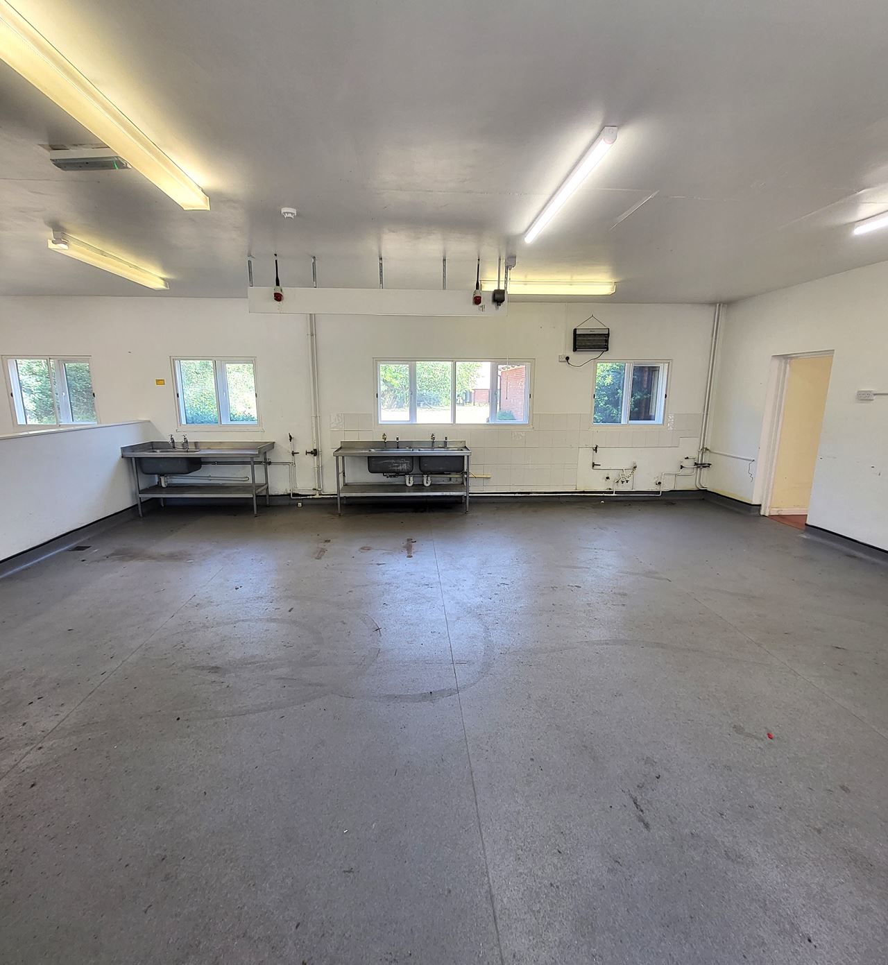 Commercial Work Space , Arundel, £1500 PCM