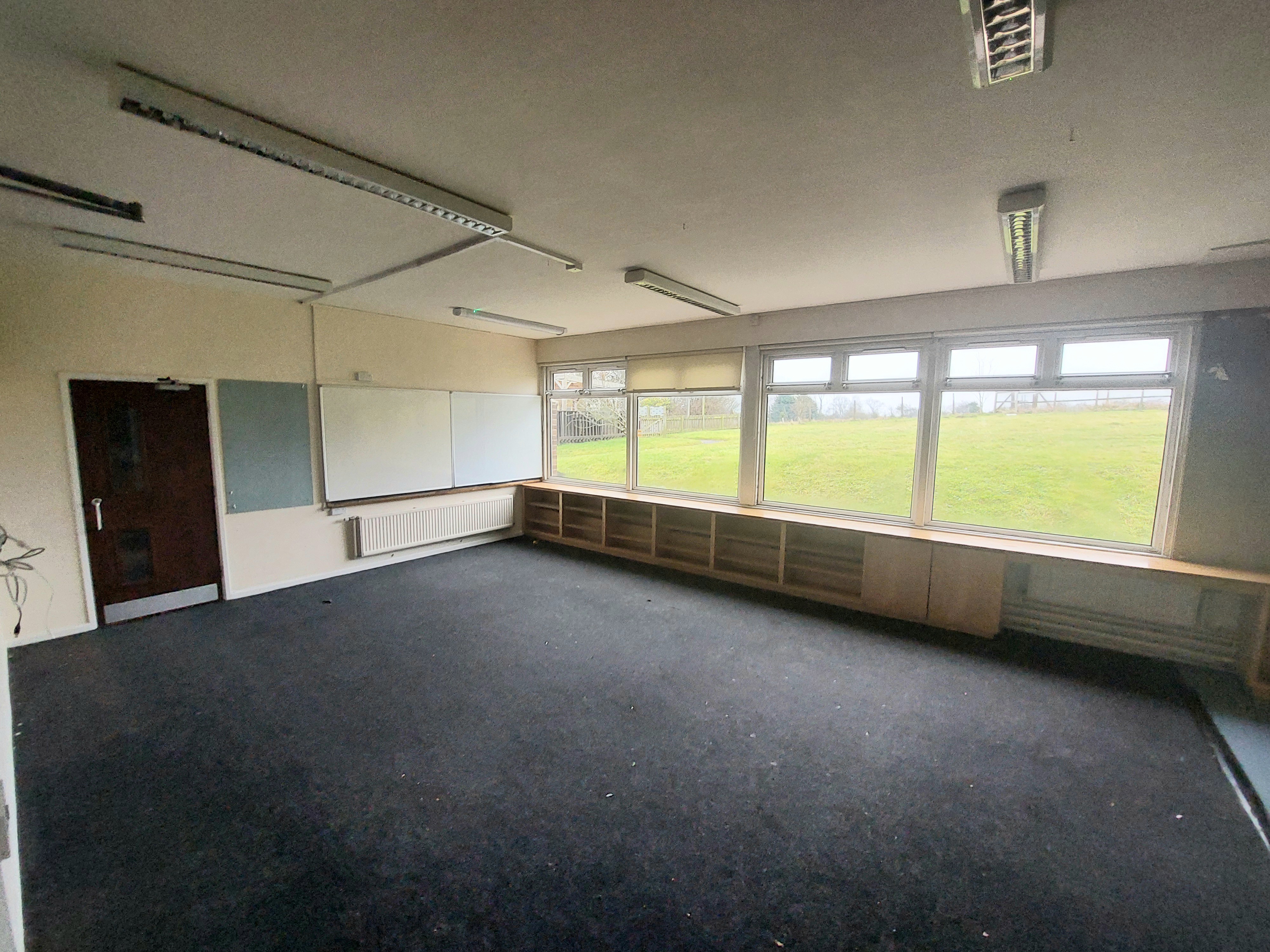 Bright, Spacious Commercial Workspaces from £225 including Bills!