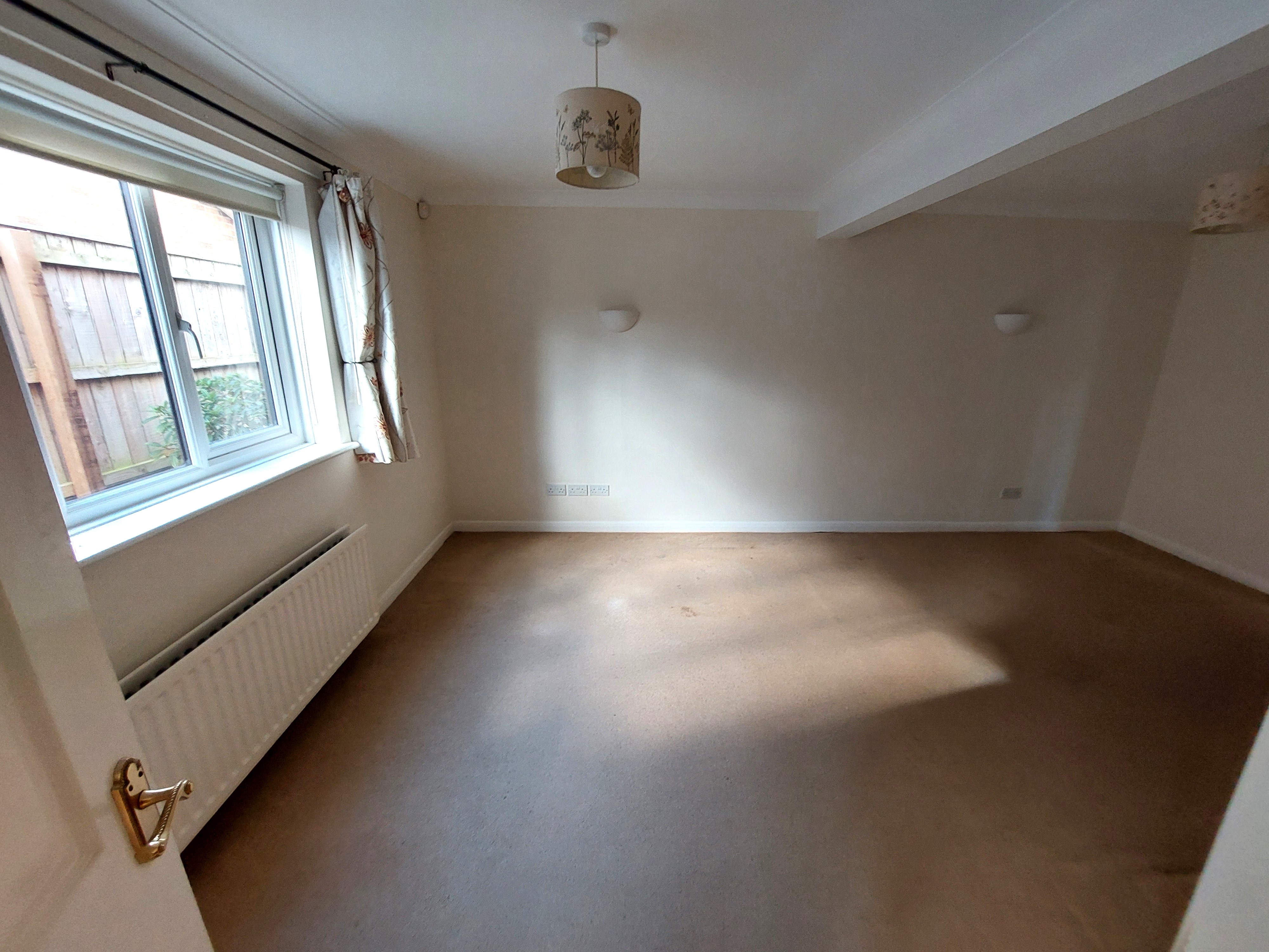 “Affordable Rooms in Stunning Yarm Village – Bills Included!”