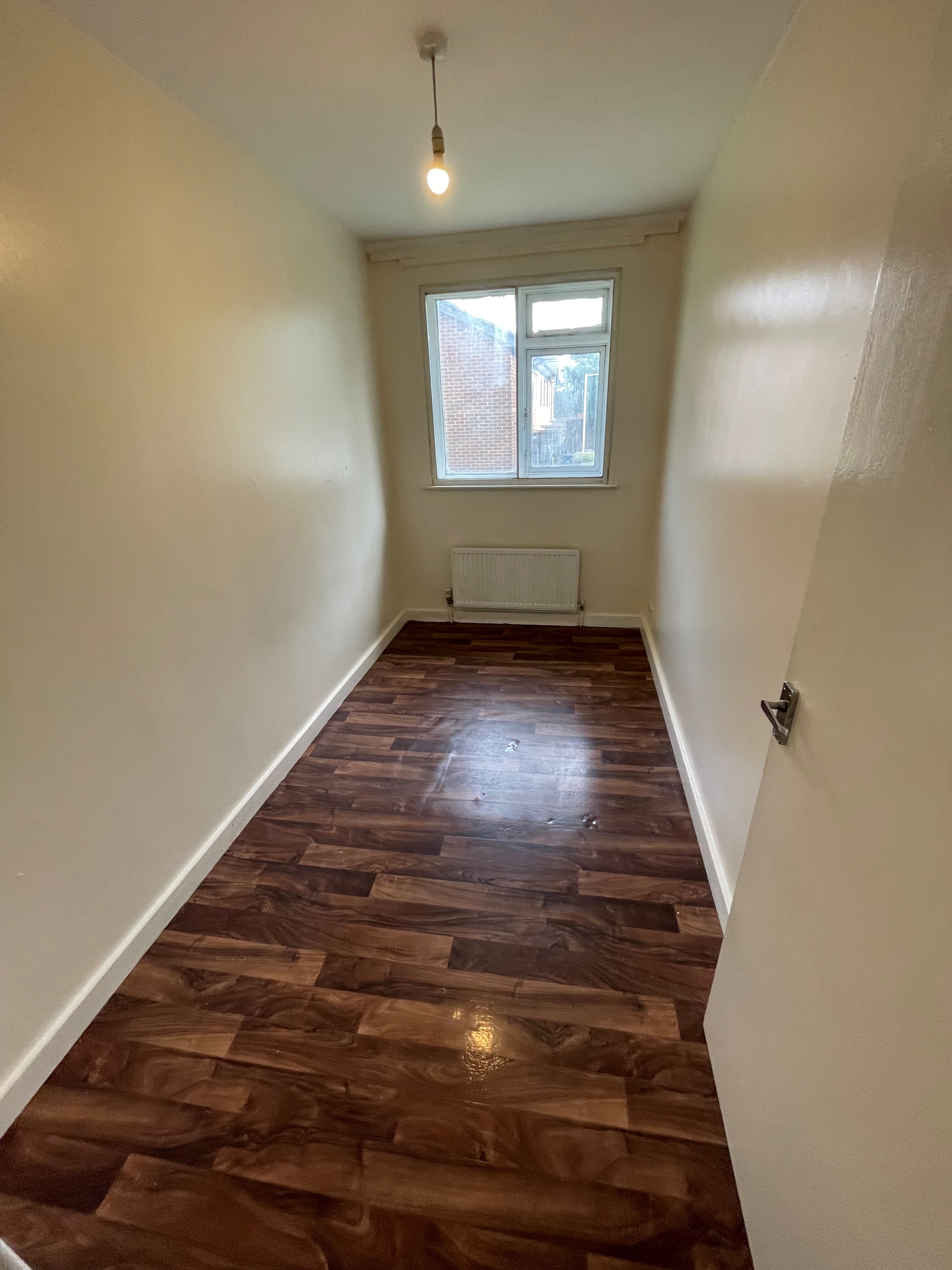 2 Bed house, Southall, £1,000 PCM